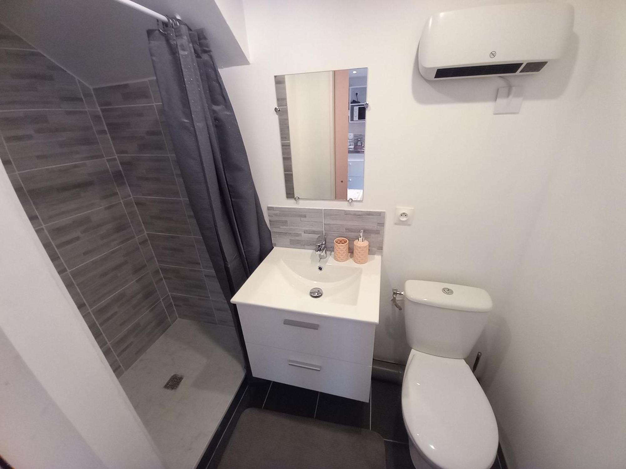 Apartment 8 Limoges